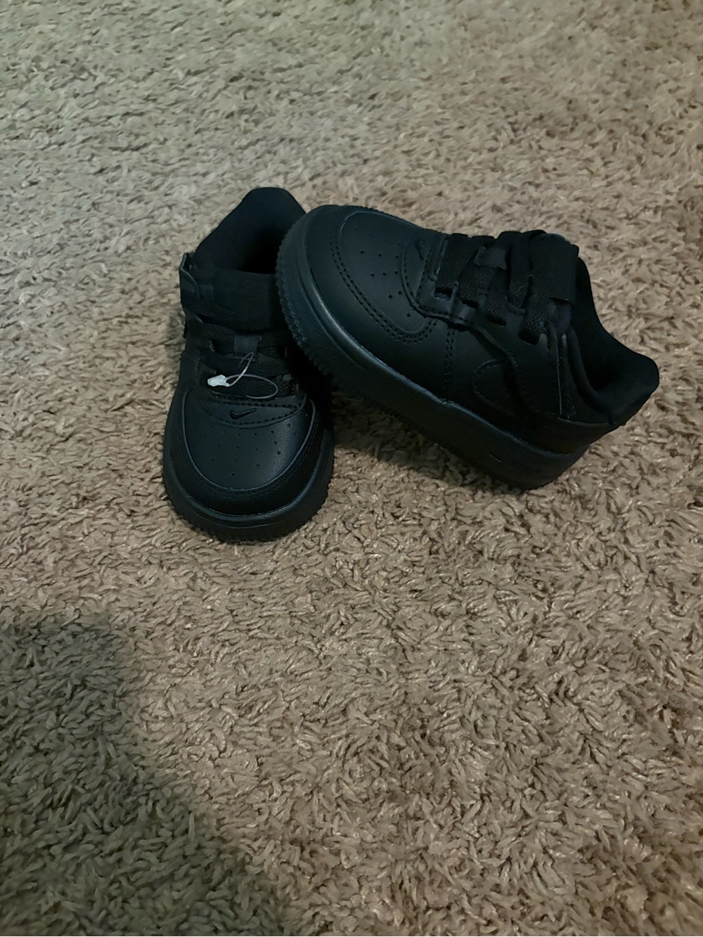 Nike Kids Black Low-Top Sneakers
